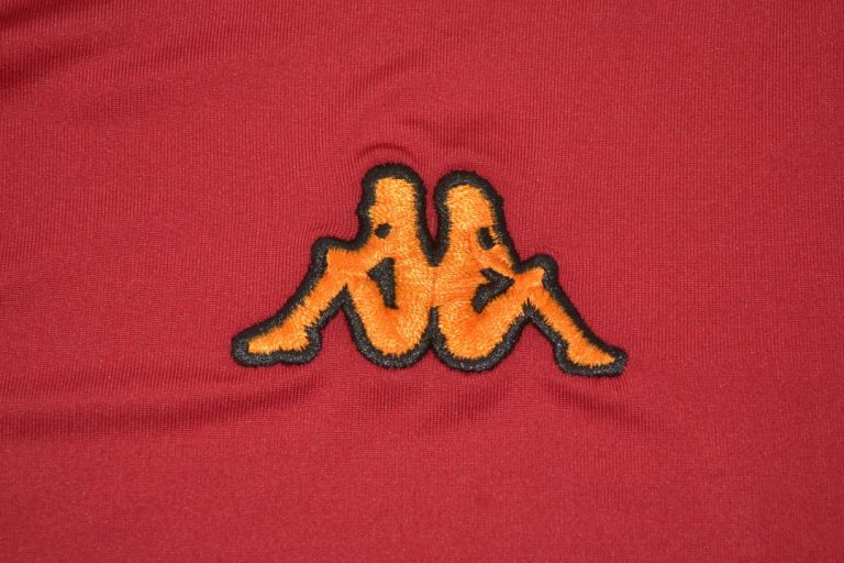 Camiseta RETRO - BATISTUTA - ROMA 2000/01 Local - MANGA CORTA + Envío Gratis