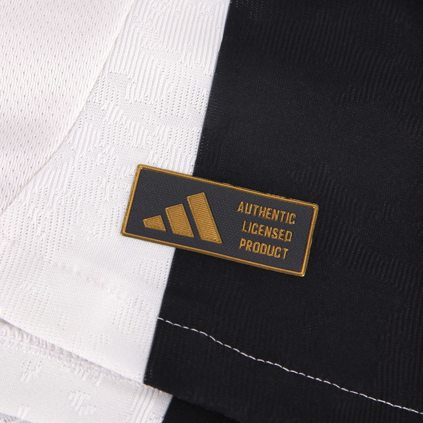 Camiseta + Pantaloneta JUVENTUS Local 24/25 + Envío Gratis