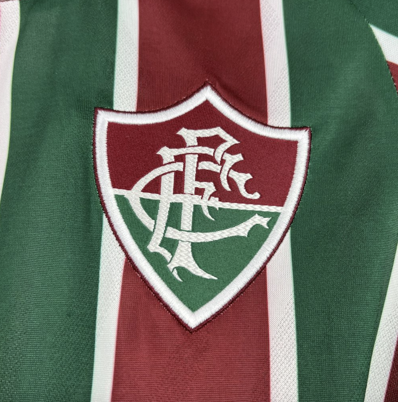 Camiseta + Pantaloneta FLUMINENSE Local 25/26 + Envío Gratis