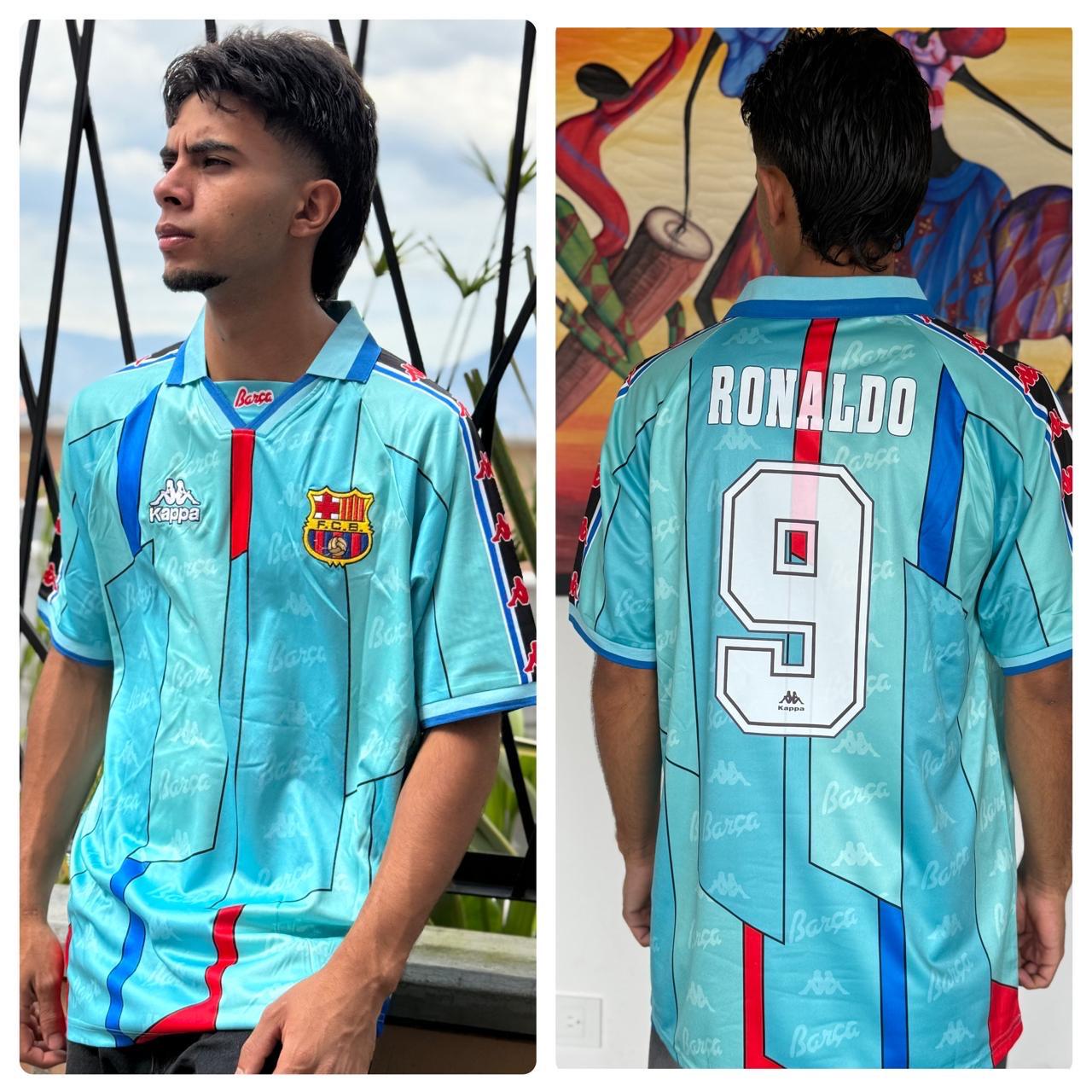 Camiseta RETRO - RONALDO – BARCELONA Visitante – 1996/97 MANGA CORTA + Envío Gratis