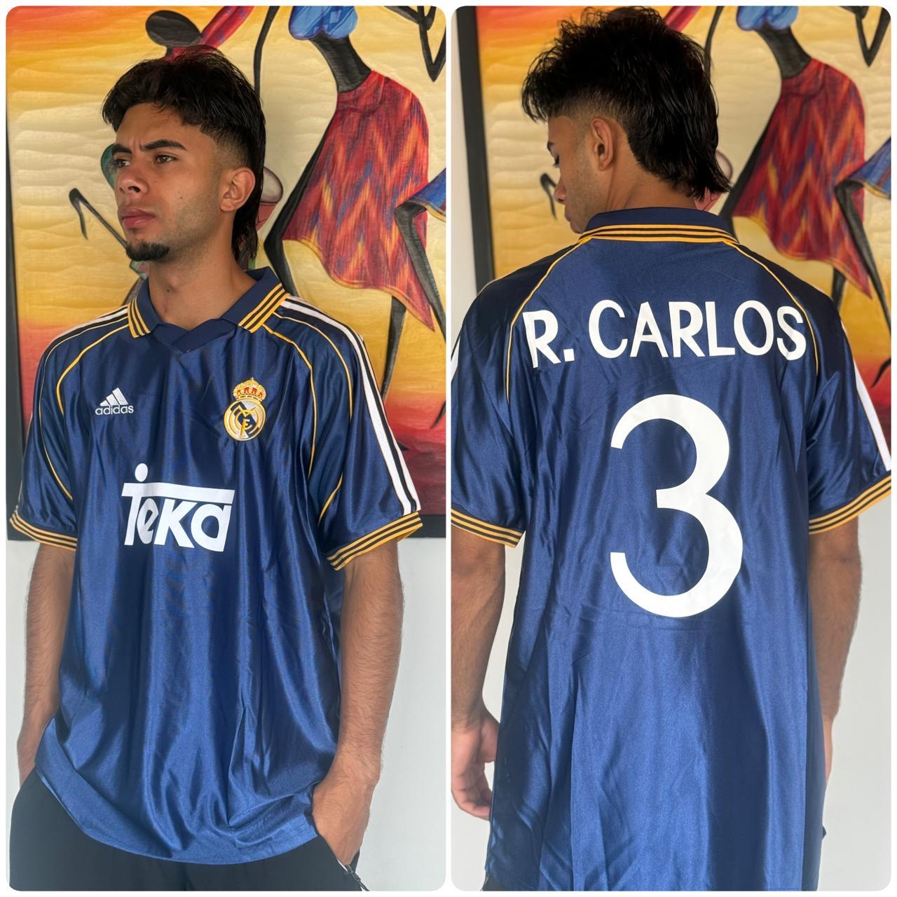 Camiseta RETRO - R. CARLOS – REAL MADRID Visitante – 1999/00 MANGA CORTA + Envío Gratis