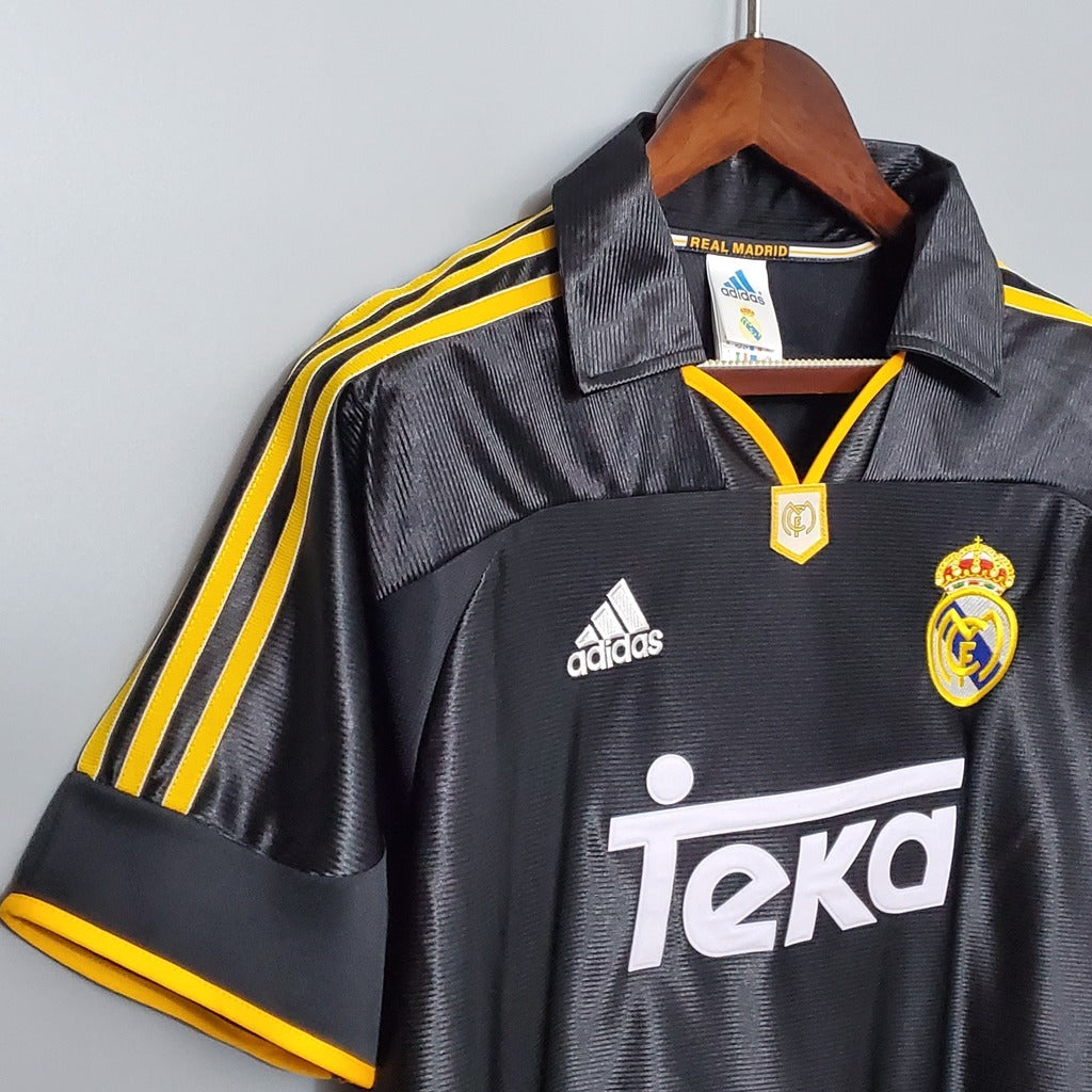 Camiseta RETRO - R. CARLOS – REAL MADRID Visitante – 1999/00 MANGA CORTA + Envío Gratis