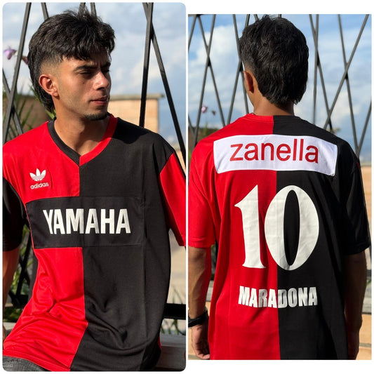 Camiseta RETRO -  MARADONA – NEWELLS OLD BOYS Local – 1993/94 MANGA CORTA + Envío Gratis