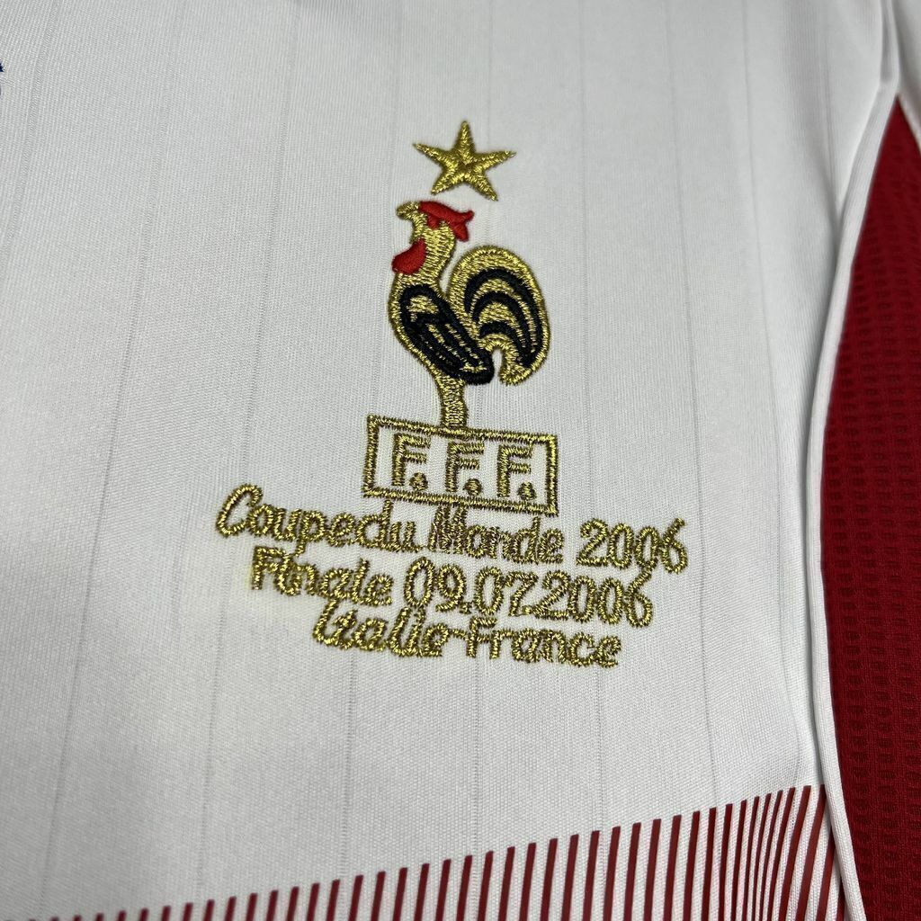 Camiseta RETRO - ZIDANE - FRANCIA 2006 Visitante - MANGA CORTA + Envío Gratis